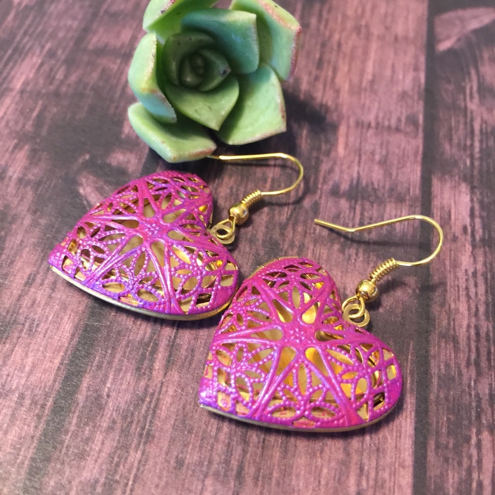 pink & iridescent purple heart locket earrings - Picture 3 of 9